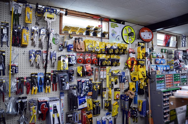 Photo of Hubbard's Waveland Hardware