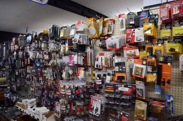 Photo of Hubbard's Waveland Hardware